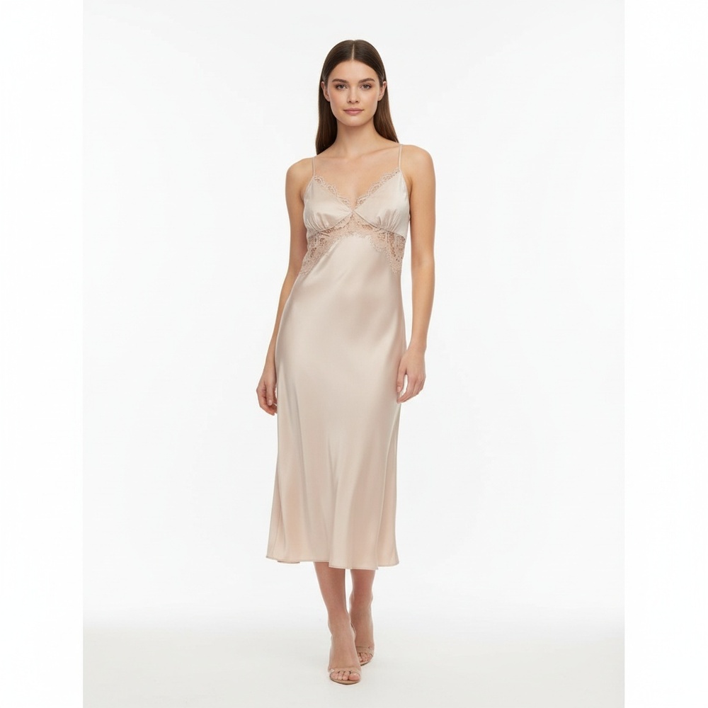 Le Rose Stories Eloisa Lace Trim Bridal Slip Dress Champagne NWT Size M